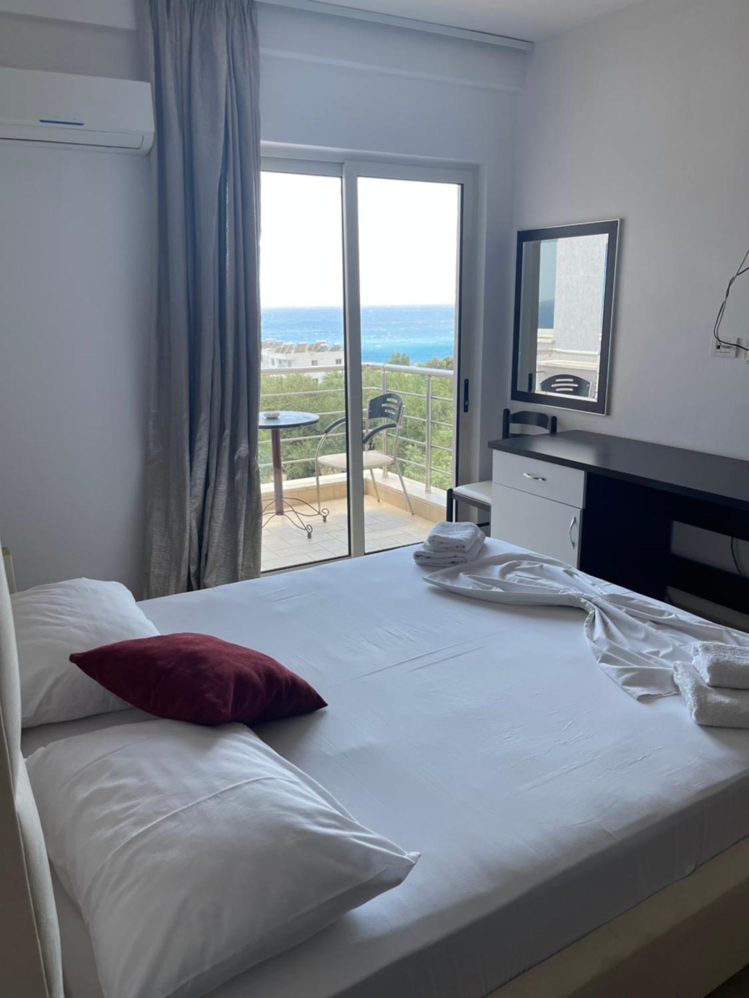 Drymades Mare Blue Hotel